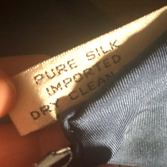 Misplaced-Cecy Jones Silk London Scarf-818 $40 or $35 w/offer - Picture 6 of 7